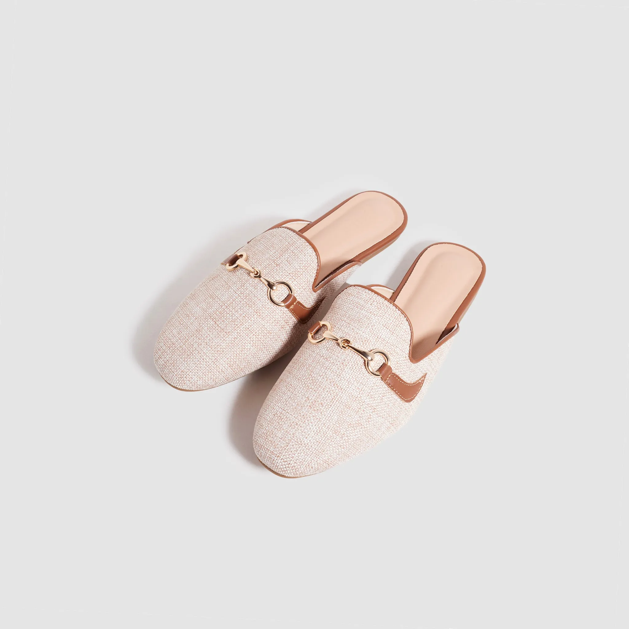 Izzy Mules