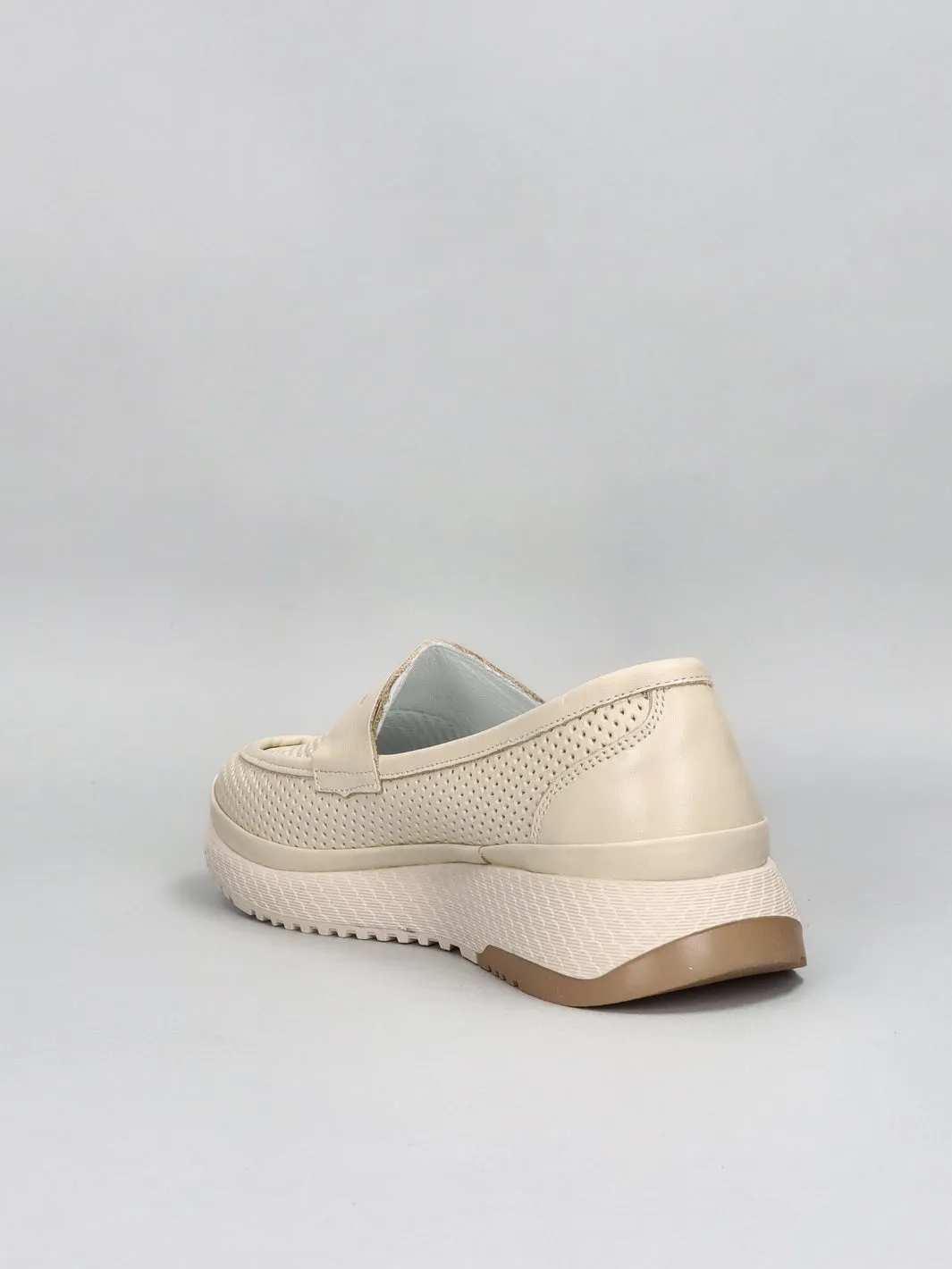 LEATHER MOCCASINS - BEIGE