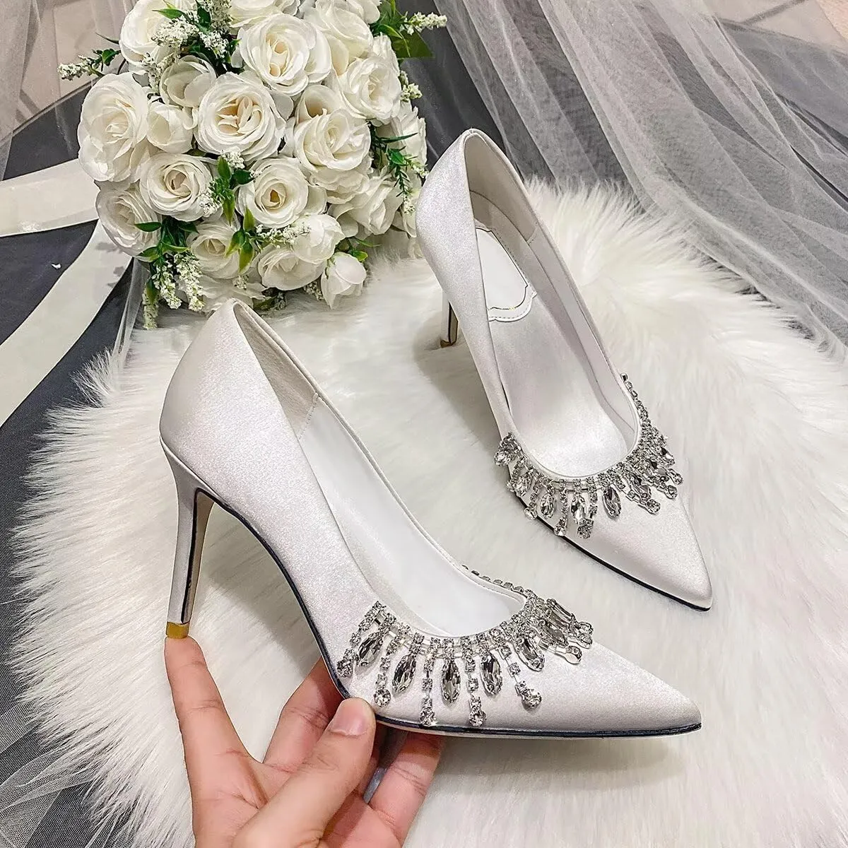LUXINYU Women Pointed Toe Heels Elegant Stiletto Fashion Pearl Rhinestone Ladies Pumps Wedding Dress Shoes Comfortable Kitten Heels Work Shoes
