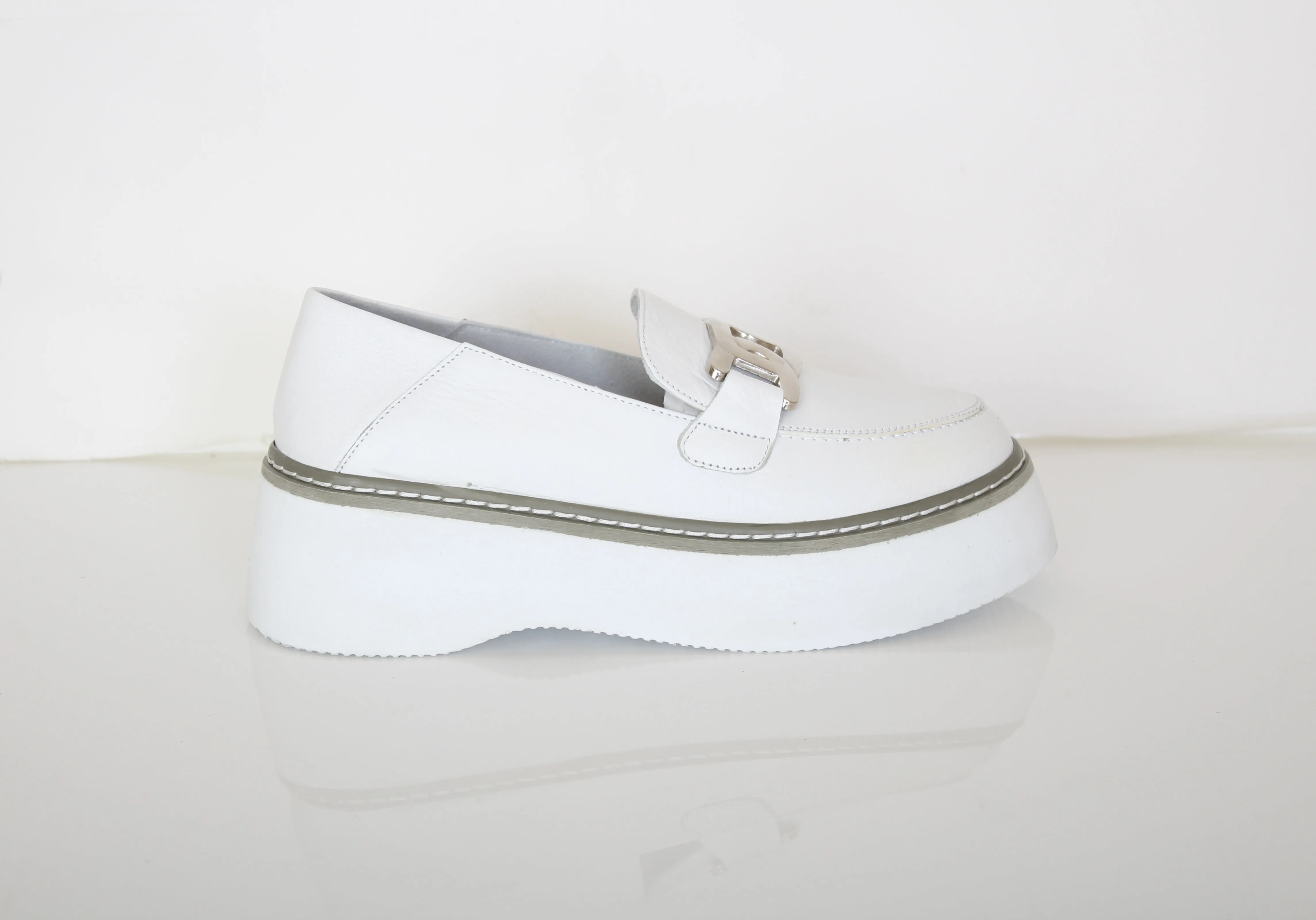 MODERN - Loafers