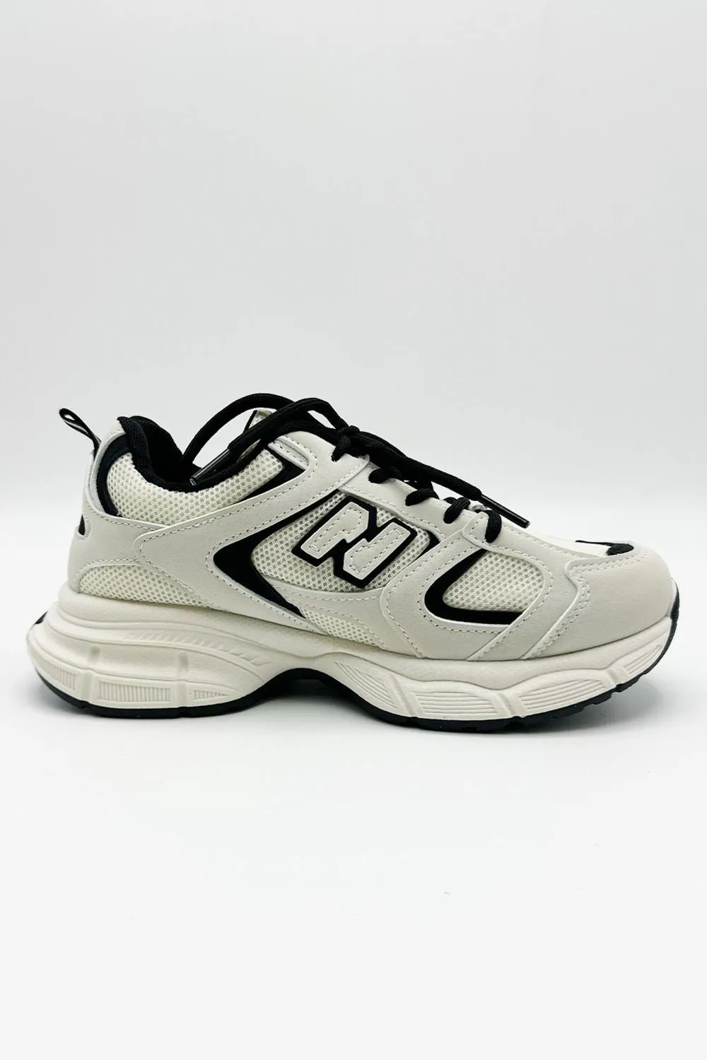 Novastride Mesh Lace-Up Trainers in Beige