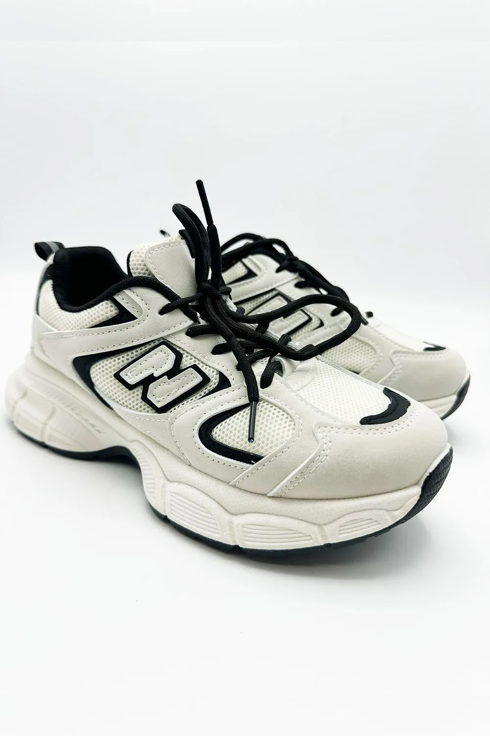 Novastride Mesh Lace-Up Trainers in Beige
