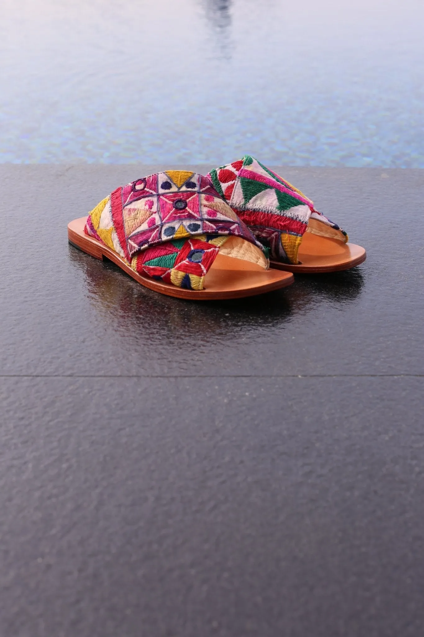 SPRING EMBROIDERED PATCHWORK SANDALS DOAN