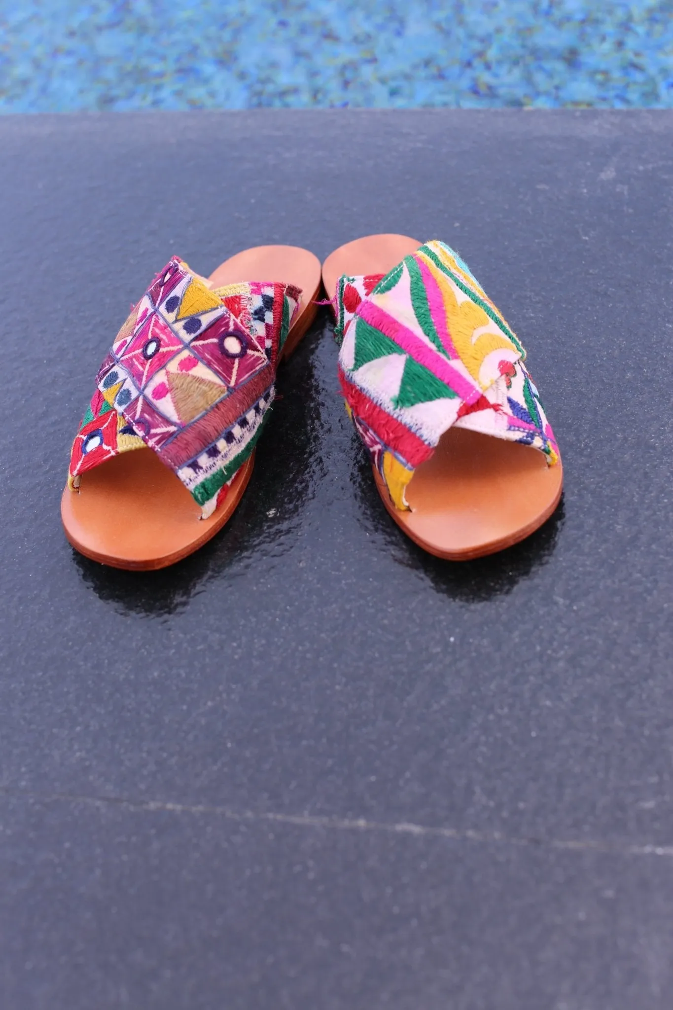 SPRING EMBROIDERED PATCHWORK SANDALS DOAN
