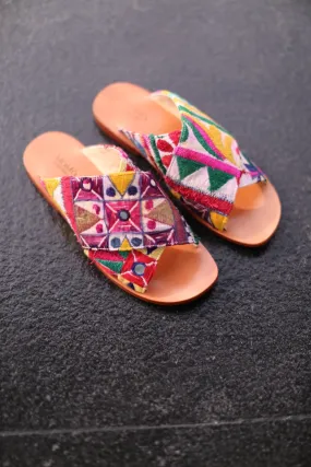 SPRING EMBROIDERED PATCHWORK SANDALS DOAN