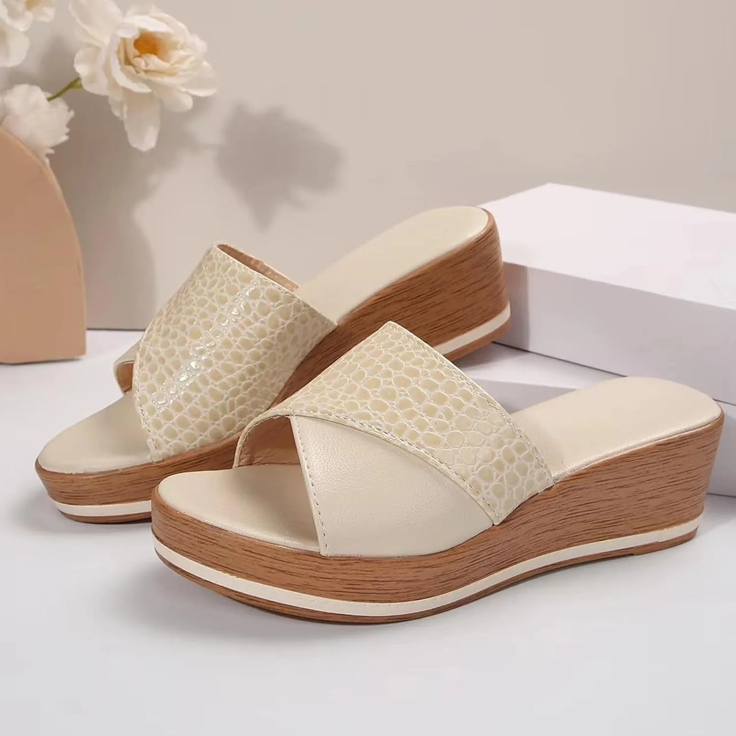 Wedge Sandals for Women 2025 Summer Arch Support Slip Sandals Casual Platform Wedge Slippers Crisscross Strap Open Toe Slippers Going Out Casual Shoes