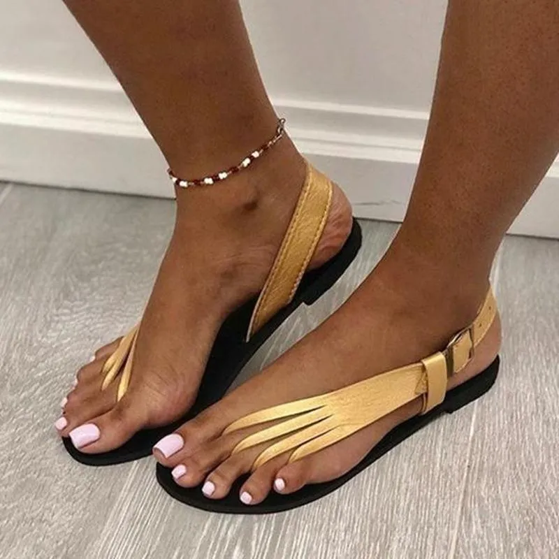 Women clip toe flat buckle strap beach sandals