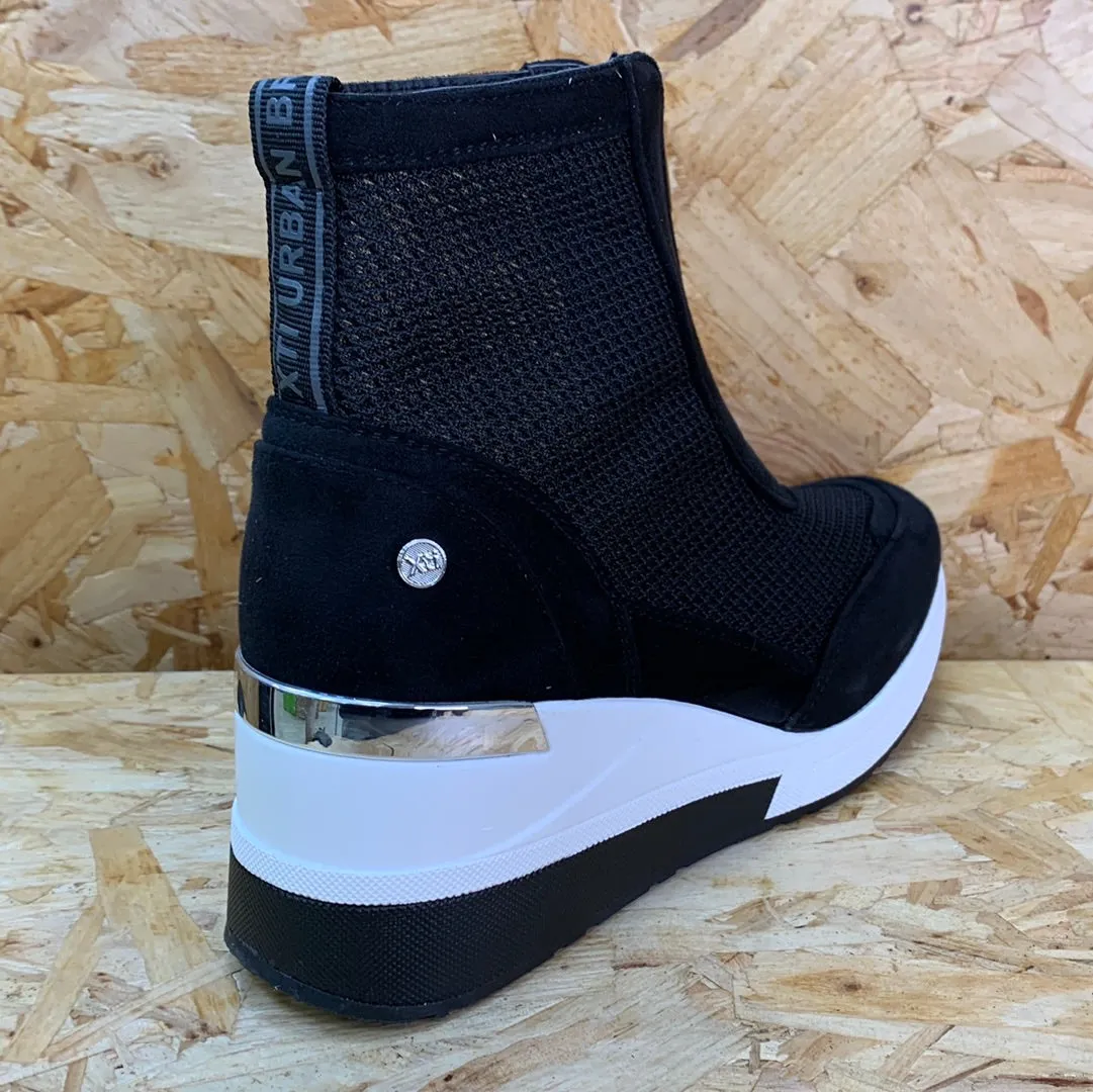 Xti Womens Fashion Wedge Trainers - Black