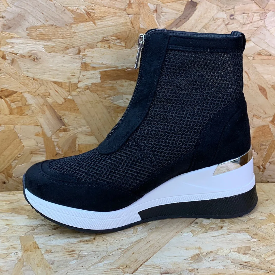 Xti Womens Fashion Wedge Trainers - Black